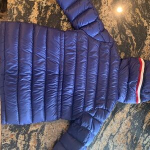 Moncler boys coat sz 6